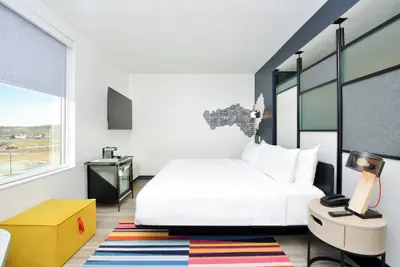 Photo 3 - Aloft by Marriott North Kansas City