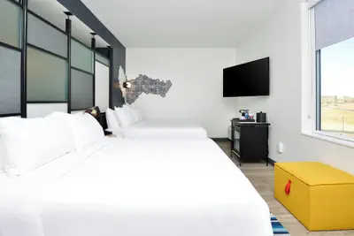 Photo 4 - Aloft by Marriott North Kansas City