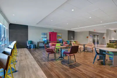 Photo 4 - Home2 Suites by Hilton Largo