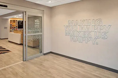 Photo 3 - Hampton Inn Circleville