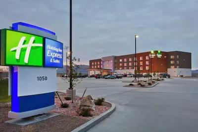 Photo 2 - Holiday Inn Express & Suites Green River by IHG