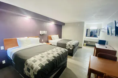 Photo 5 - Executive Inn Kingsville