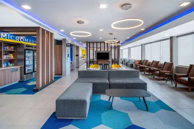 Photo 4 - Microtel Inn & Suites by Wyndham Hot Springs