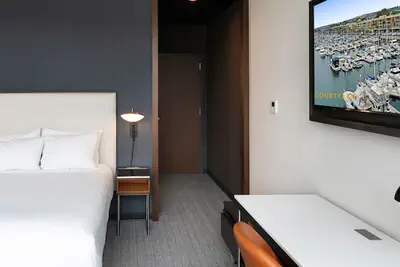 Photo 5 - Courtyard by Marriott Marina del Rey