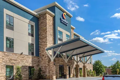 Photo 2 - Comfort Inn & Suites Olive Branch Old Towne