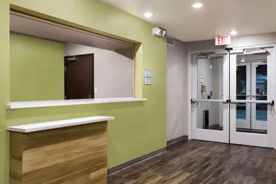 Photo 2 - WoodSpring Suites Atlanta Airport