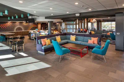 Photo 3 - Tru By Hilton Phoenix Glendale Westgate, AZ
