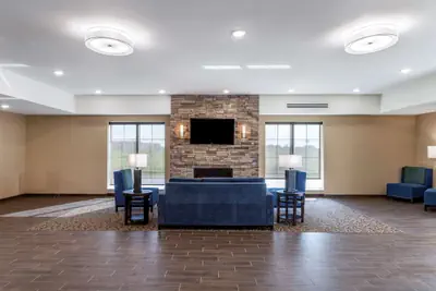 Photo 3 - Comfort Inn & Suites Waller