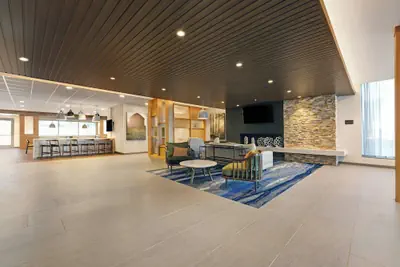 Photo 4 - Fairfield Inn & Suites by Marriott Milwaukee Brookfield