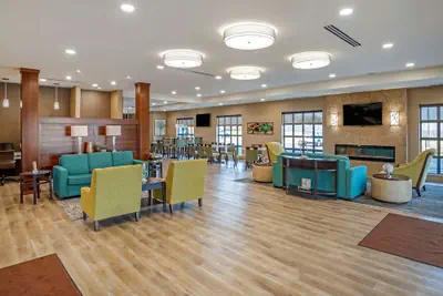 Photo 2 - Comfort Inn & Suites Harrisonburg