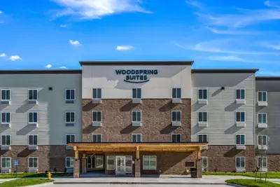 Photo 2 - Woodspring Suites  West Des Moines