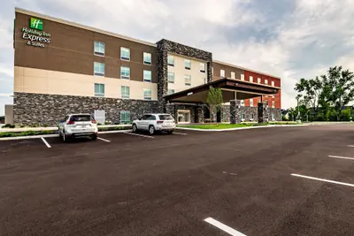 Photo 2 - Holiday Inn Express & Suites Dayton East - Beavercreek by IHG