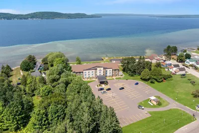 Photo 2 - Comfort Inn & Suites Munising-Lakefront