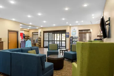 Photo 4 - Comfort Inn & Suites Munising-Lakefront