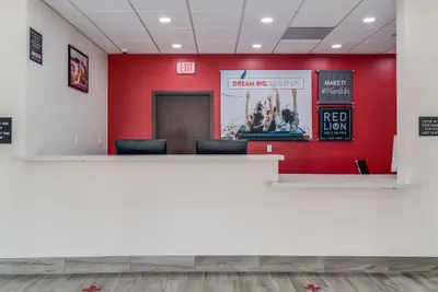 Photo 4 - Red Lion Inn & Suites Katy