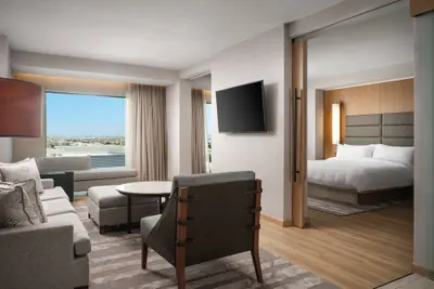 Photo 2 - AC Hotel by Marriott Phoenix Downtown
