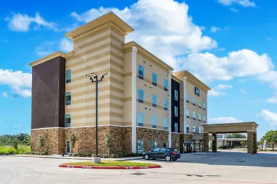 Photo 2 - Americas Best Value Inn & Suites Katy