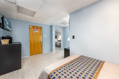 Photo 3 - Hammock Inn & Suites - Jersey Shore