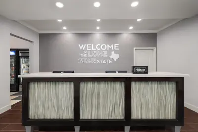 Photo 4 - Hampton Inn Pleasanton