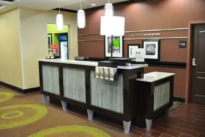 Photo 2 - Hampton Inn Pleasanton