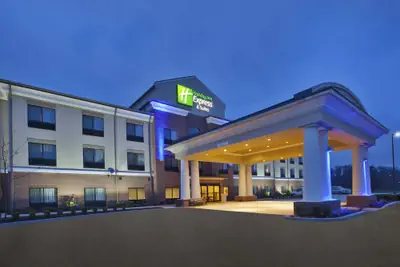 Photo 2 - Holiday Inn Express & Suites Wheeling by IHG