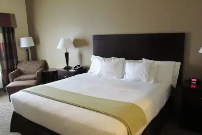Photo 3 - Holiday Inn Express & Suites Wheeling by IHG