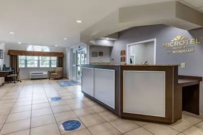 Photo 4 - Microtel Inn & Suites By Wyndham Sylva Dillsboro Area