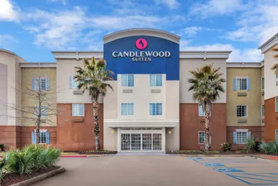 Photo 2 - Candlewood Suites Alexandria by IHG