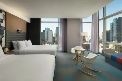 Photo 2 - Aloft by Marriott Chicago Downtown River North