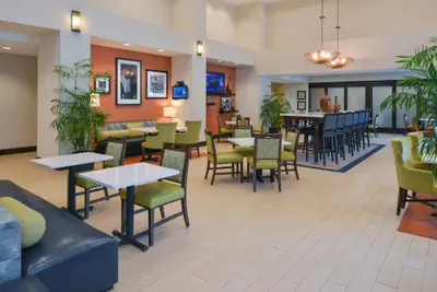 Photo 2 - Hampton Inn & Suites Ocala