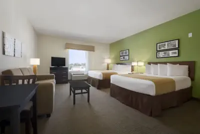 Photo 4 - PetroStay Inn & Suites Cotulla
