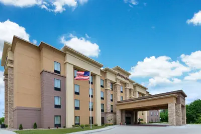 Photo 2 - Hampton Inn Iowa City/University Area