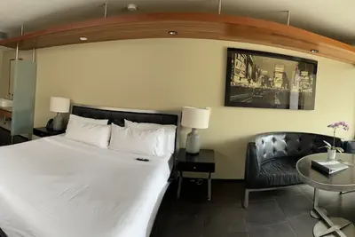 Photo 5 - 14 West Hotel