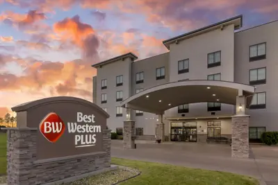 Photo 2 - Best Western Plus Williston Hotel & Suites