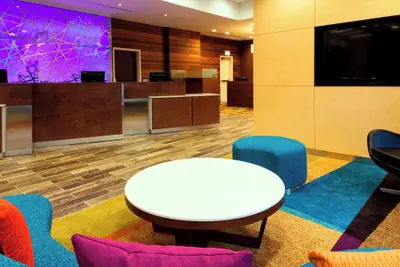 Photo 2 - Fairfield Inn & Suites Chicago Downtown/River North