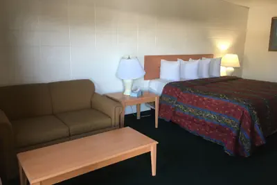Photo 5 - Budget Inn Boise