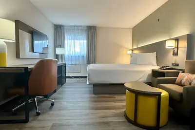 Photo 2 - Surface Boutique Hotel