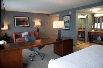 Photo 5 - Hampton Inn & Suites Jacksonville