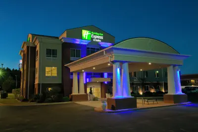 Photo 2 - Holiday Inn Express Hotel & Suites Brookhaven by IHG