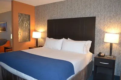 Photo 2 - Holiday Inn Express Hotel & Suites Knoxville West -Papermill by IHG
