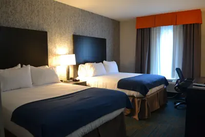 Photo 4 - Holiday Inn Express Hotel & Suites Knoxville West -Papermill by IHG