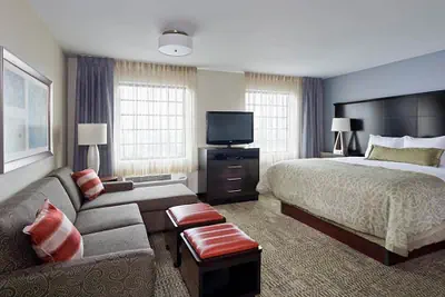 Photo 4 - Staybridge Suites Montgomeryville by IHG
