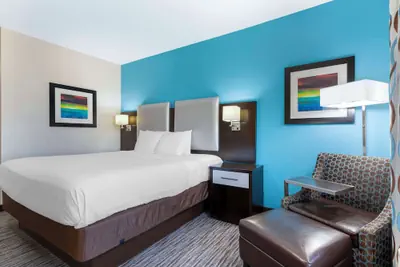 Photo 2 - Best Western Plus Pleasanton Hotel