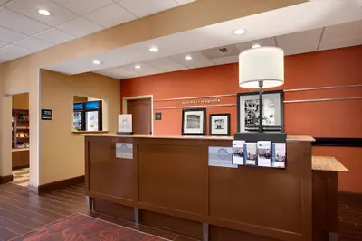 Photo 2 - Hampton Inn Magnolia
