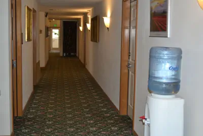Photo 2 - Anaco Bay Inn