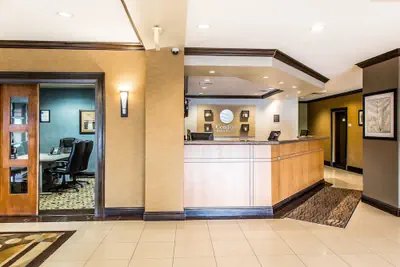 Photo 4 - Comfort Inn & Suites Meriden East