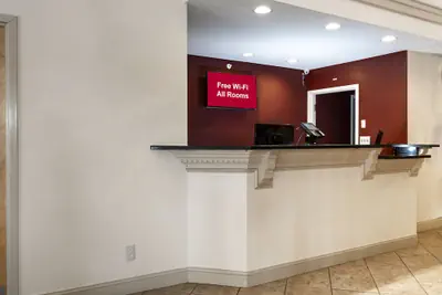 Photo 5 - Red Roof Inn Clifton Park
