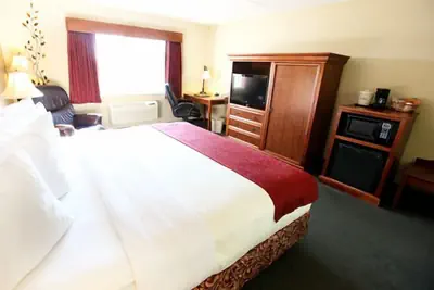 Photo 5 - AmericInn by Wyndham McAlester