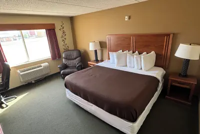 Photo 2 - AmericInn by Wyndham McAlester