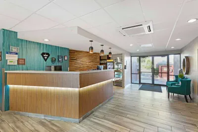 Photo 5 - Best Western Plus Sun Canyon